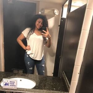 Meet your Posher, Olivia